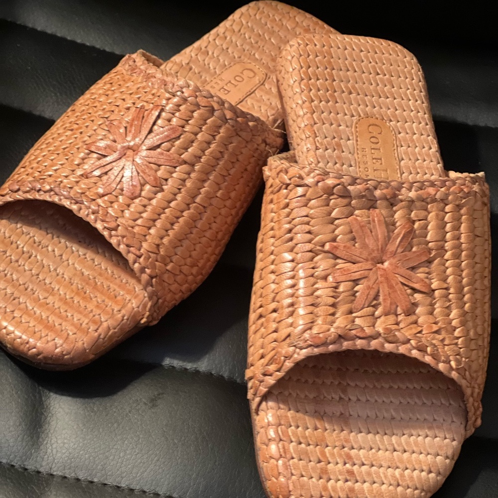 COLE HAAN Rattan Resort Slides